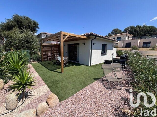 Maison - 187 m² - 8 pièces