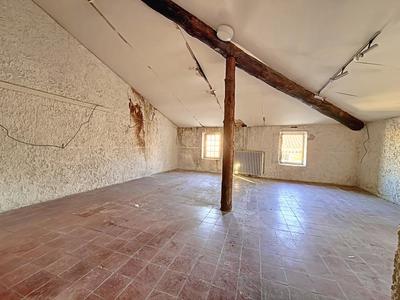 Maison - 228 m² - 6 pièces