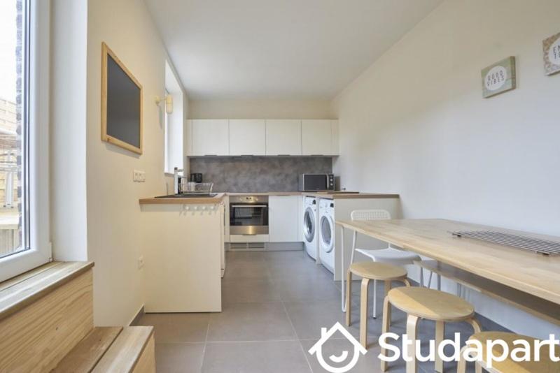 Chambre - 9 m² - 1 pièce