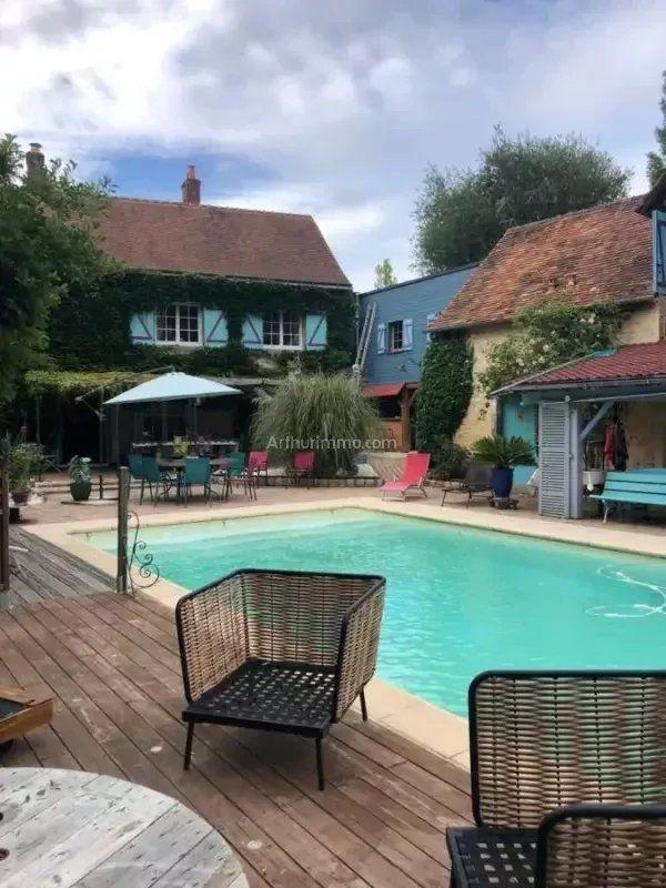 Maison - 183 m² - 7 pièces