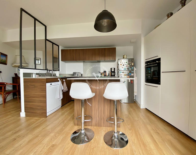 Appartement - 95 m² - 4 pièces