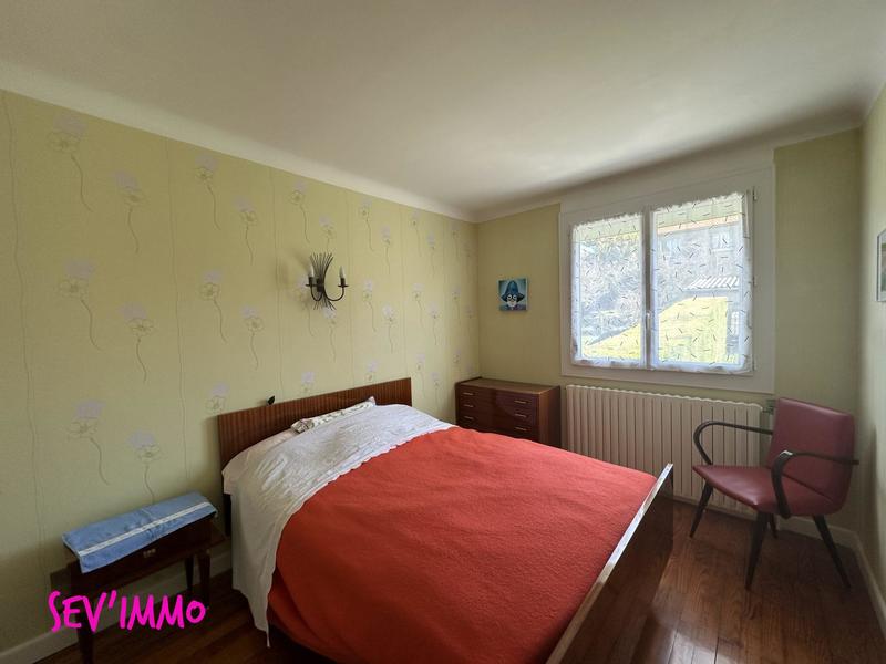 Maison - 97 m² - 5 pièces