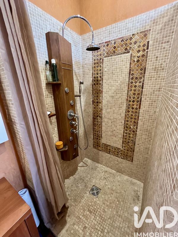 Maison - 170 m² - 7 pièces