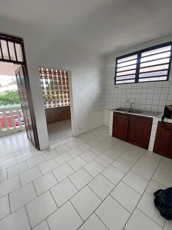 Appartement - 90 m² - 4 pièces