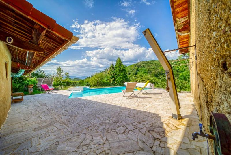 Maison - 160 m² - 5 pièces