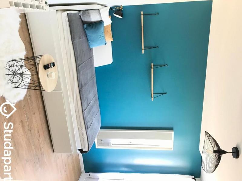 Chambre - 10 m² - 1 pièce