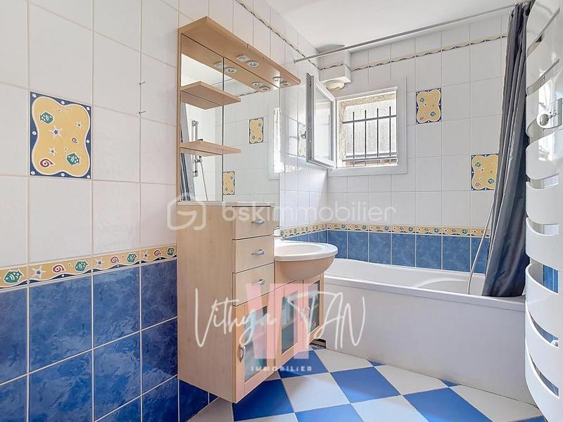 Maison - 120 m² - 6 pièces