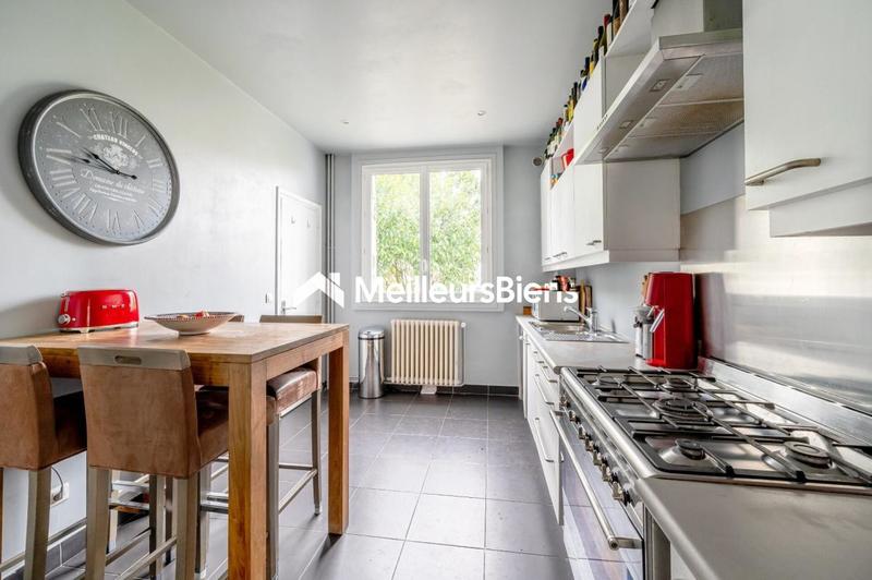 Appartement - 150 m² - 6 pièces