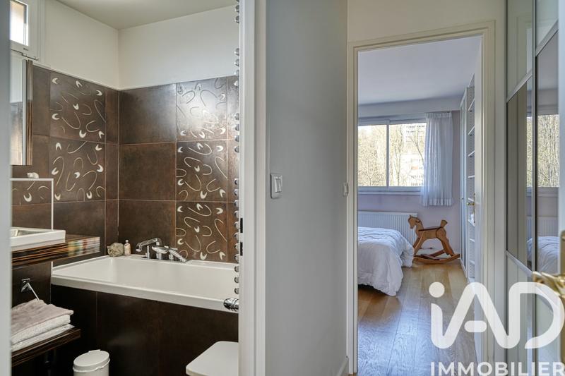 Appartement - 111 m² - 5 pièces