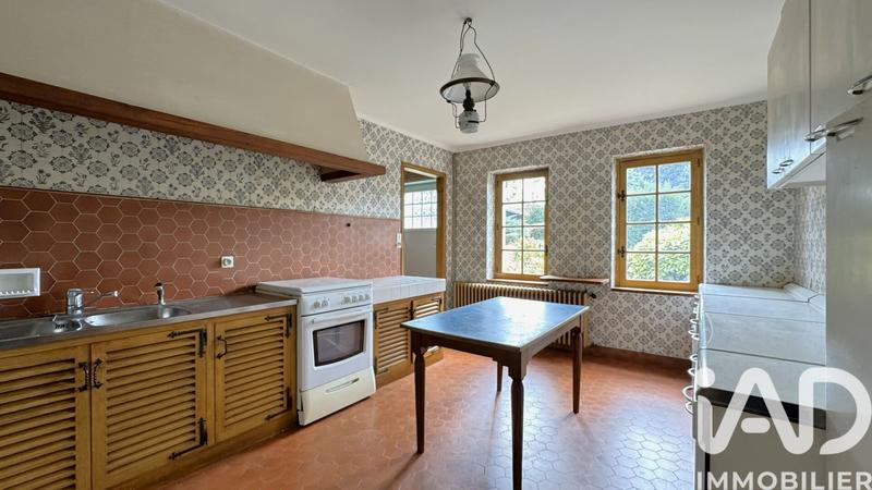 Maison de ville - 312 m² - 12 pièces