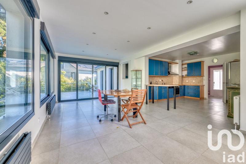 Maison - 176 m² - 7 pièces