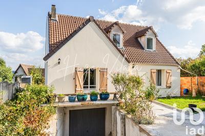 Maison - 104 m² - 5 pièces