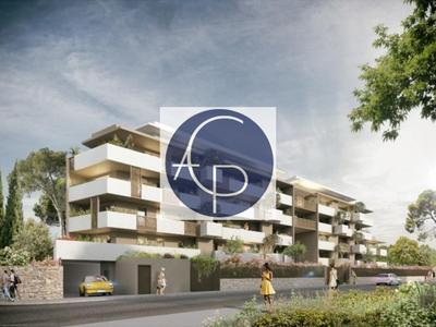 Appartement - 96 m² - 4 pièces