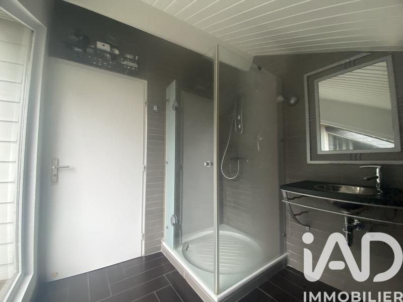 Maison - 238 m² - 5 pièces