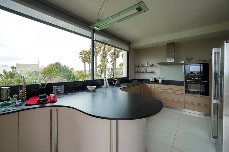 Maison - 191 m² - 5 pièces