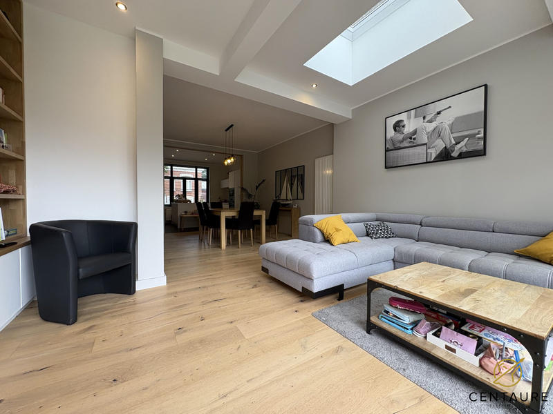 Maison - 143 m² - 6 pièces