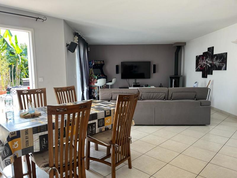 Maison - 143 m² - 4 pièces