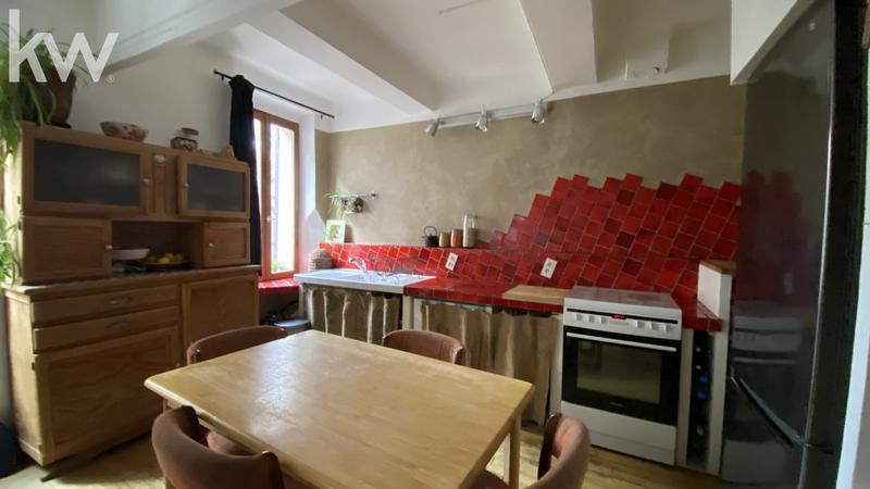 Maison de village - 95 m² - 8 pièces