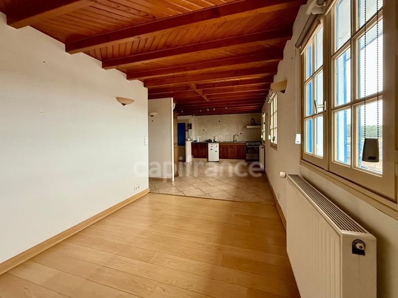 Maison - 200 m² - 9 pièces