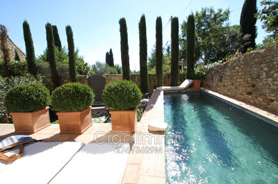 Maison en pierre - 230 m² - 7 pièces