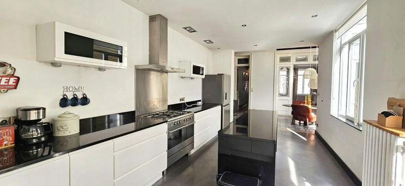 Maison - 164 m² - 5 pièces