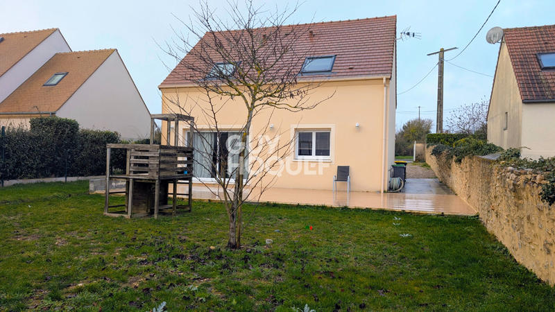 Maison - 108 m² - 6 pièces