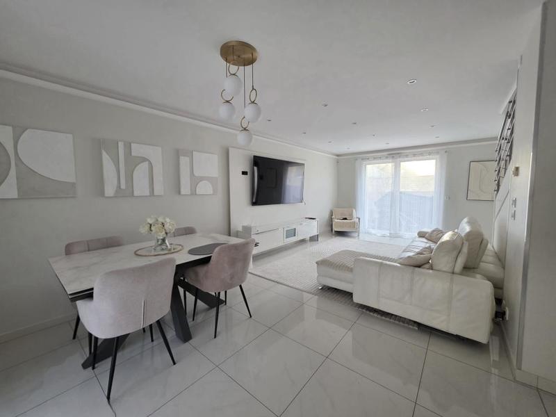 Maison - 150 m² - 5 pièces