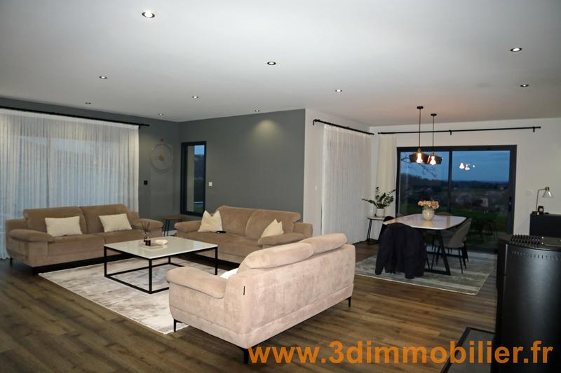 Maison - 183 m² - 8 pièces