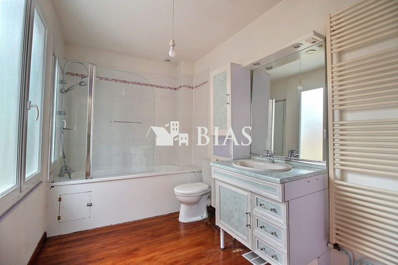 Maison - 71 m² - 5 pièces