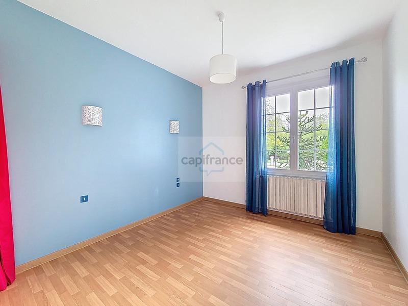 Maison - 95 m² - 5 pièces