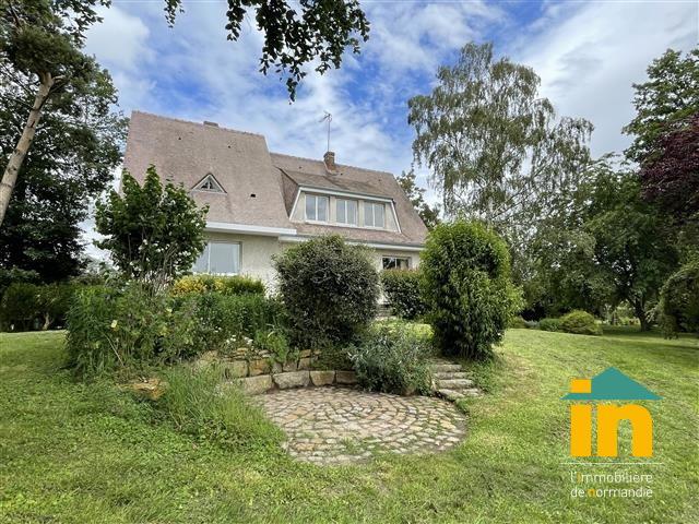 Maison de ville - 144 m² - 5 pièces