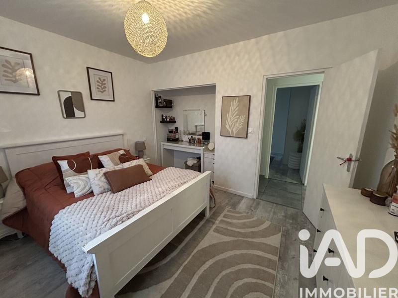 Maison - 83 m² - 5 pièces