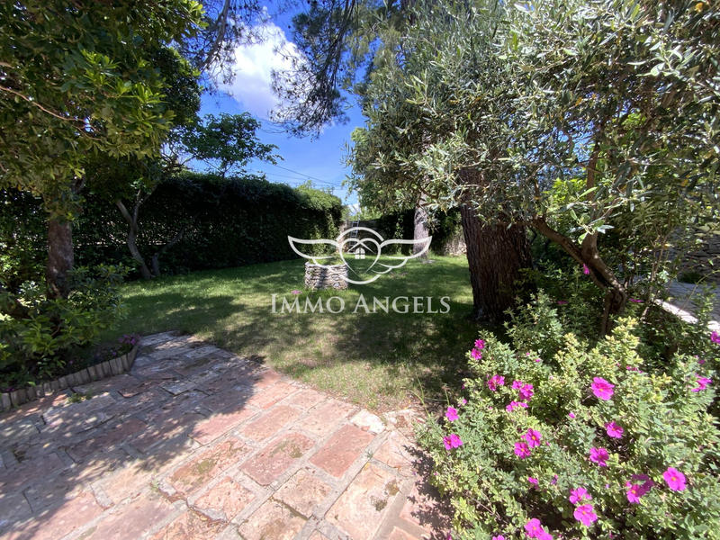 Maison - 137 m² - 6 pièces