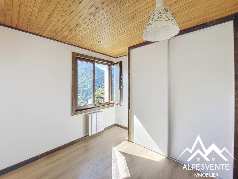 Appartement - 83 m² - 4 pièces