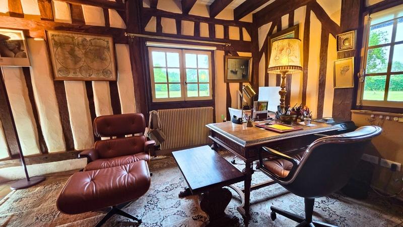 Propriété - 265 m² - 6 pièces