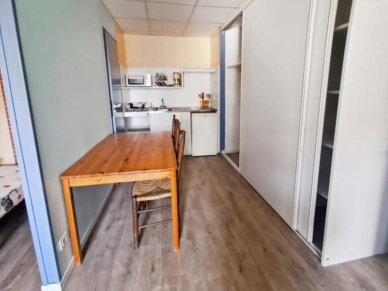 Studio - 304 m² - 8 pièces