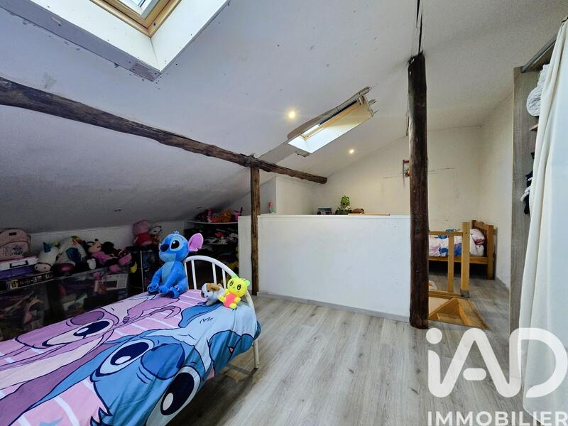 Maison - 90 m² - 5 pièces