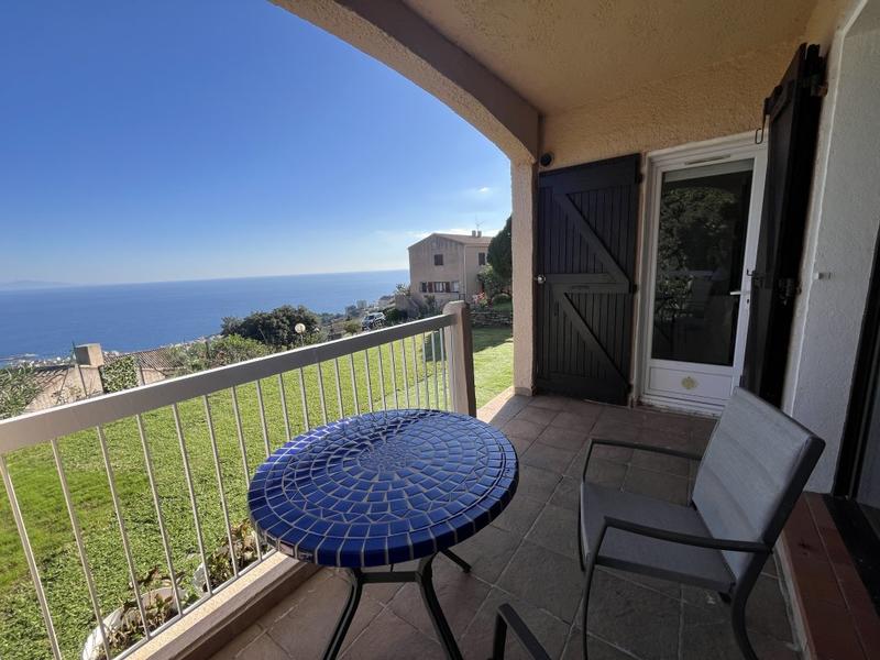 Villa - 196 m² - 6 pièces