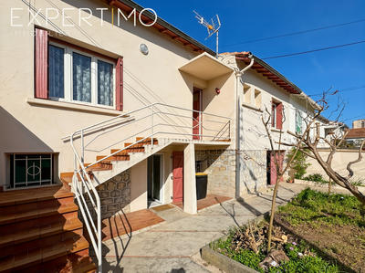 Maison - 121 m² - 6 pièces