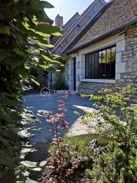 Propriété - 300 m² - 12 pièces