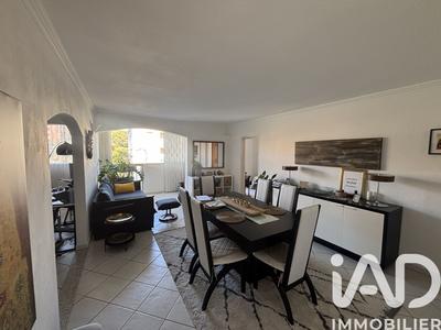 Appartement - 86 m² - 4 pièces