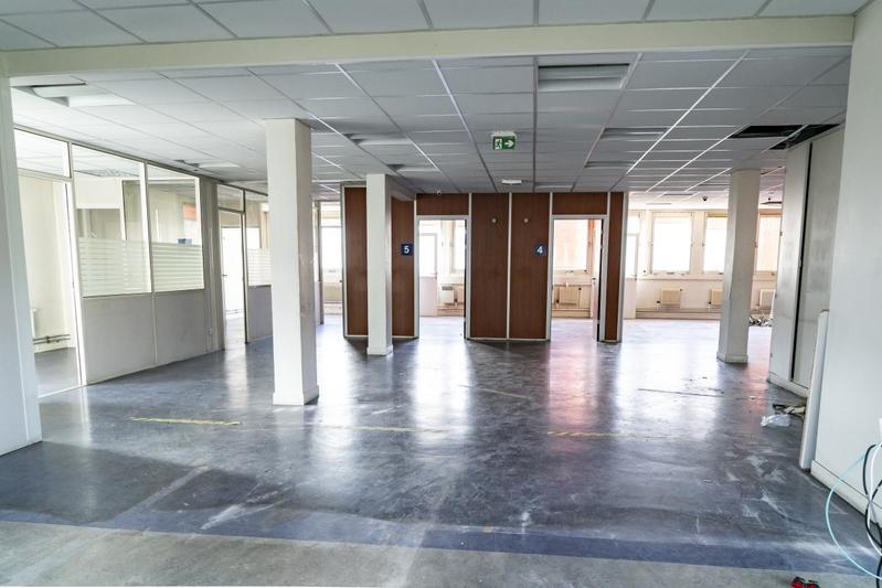 Bureau - 1 552 m²