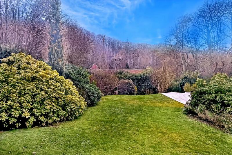 Maison d'architecte - 205 m² - 8 pièces