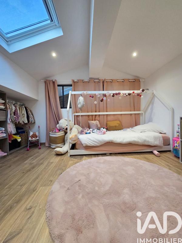 Maison - 102 m² - 4 pièces