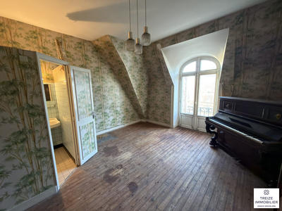 Maison - 280 m² - 7 pièces