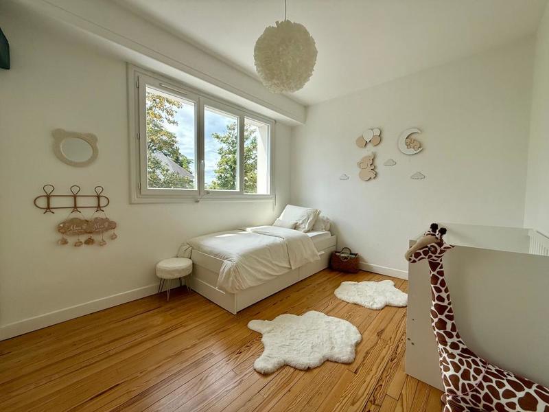 Appartement - 94 m² - 4 pièces