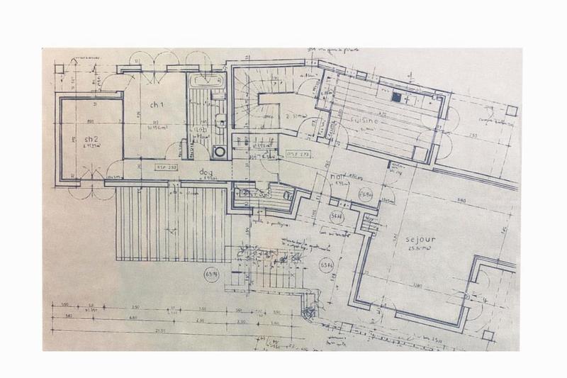 Maison - 240 m² - 6 pièces