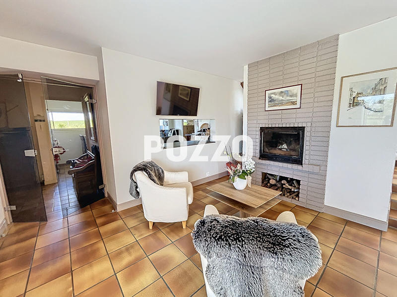 Maison - 189 m² - 6 pièces