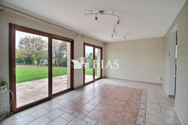 Maison - 165 m² - 8 pièces