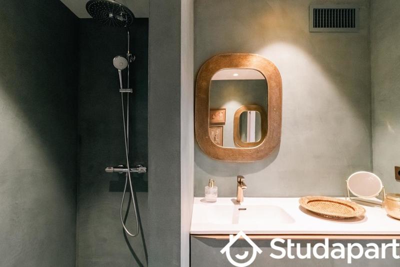 Appartement - 80 m² - 3 pièces